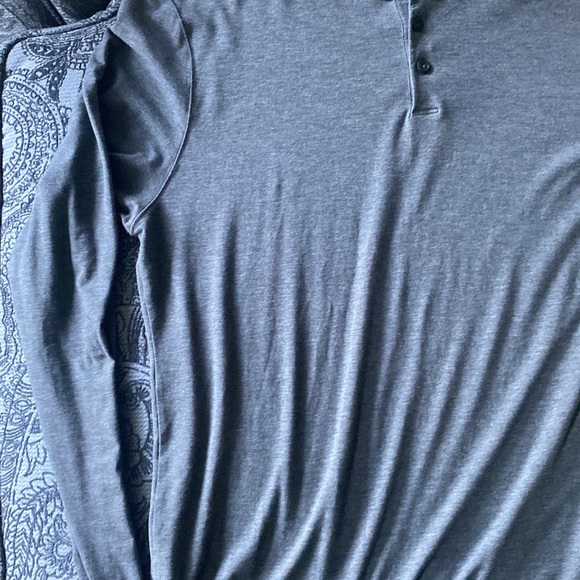 Lululemon The Fundamental Long Sleeve Henley 
Online Only size Large - Picture 5 of 6